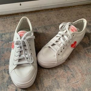 Adidas Nizza Trefoil Heart Logo